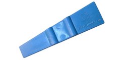 Синя пластмасова шпакла-ракел за апликация на фолио на труднодостъпни места